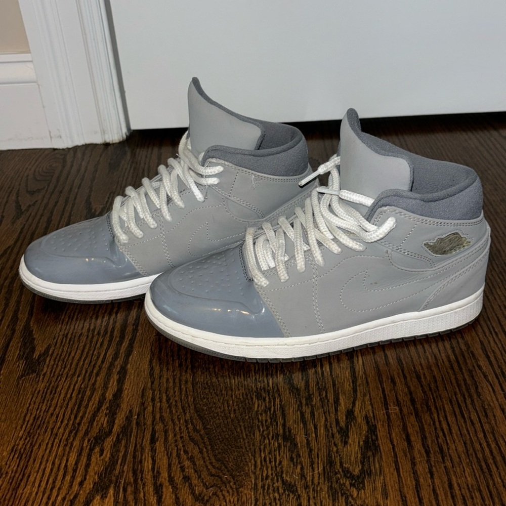 Jordan 1 Retro Cool Grey: Size 8 US Men